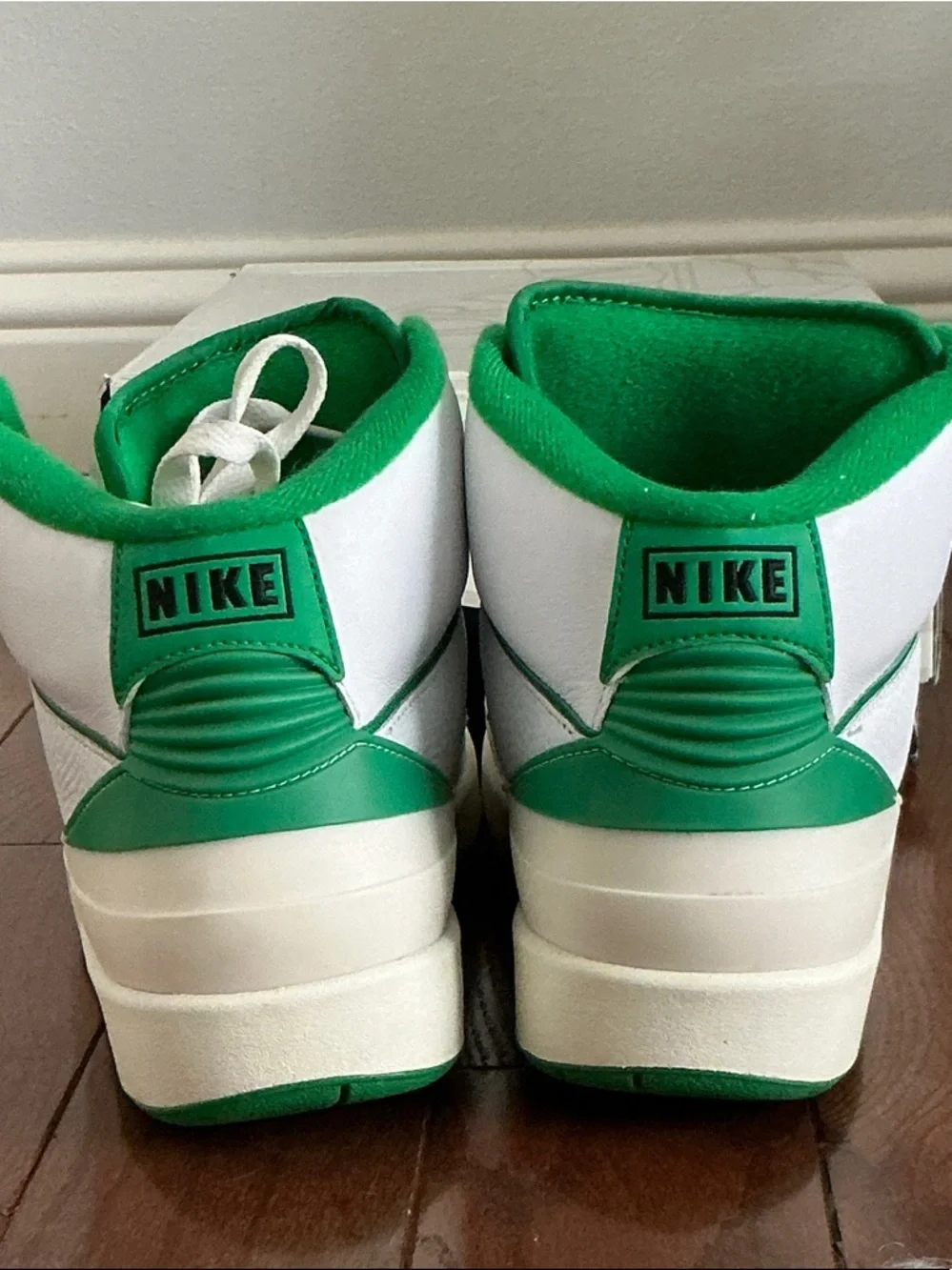 Nike Men’s Air Jordan 2 Retro “Lucky Green” - 9.5 - Pre-Owned with Box